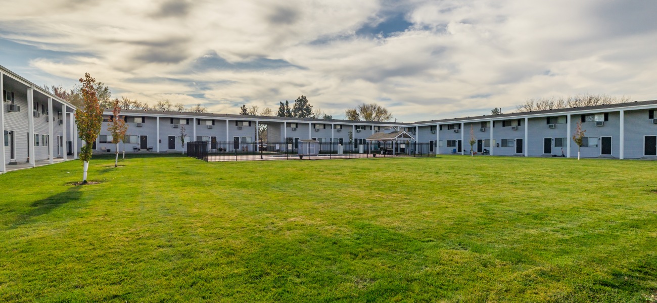 Charming Walkable Neighborhood 